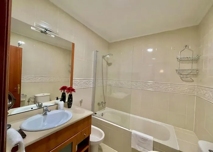 Atalaya , Amplio Piso Cerca Del Mar Бермео