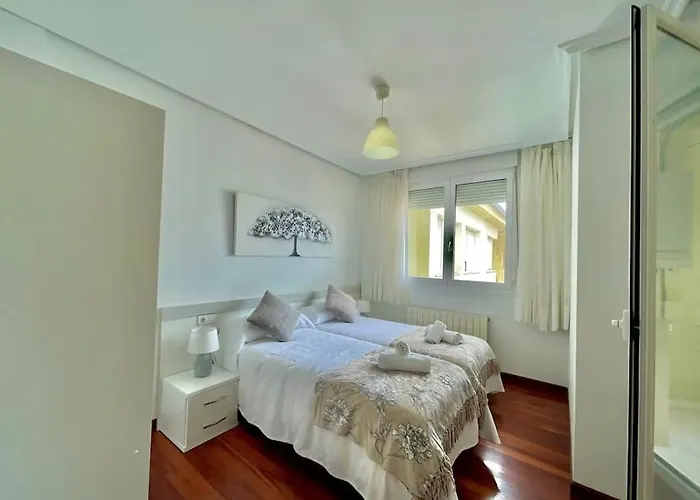 Atalaya , Amplio Piso Cerca Del Mar * Бермео