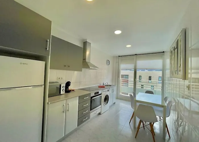 Atalaya , Amplio Piso Cerca Del Mar Апартаменты *