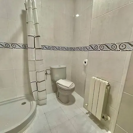 Atalaya , Amplio Piso Cerca Del Mar 베르메오