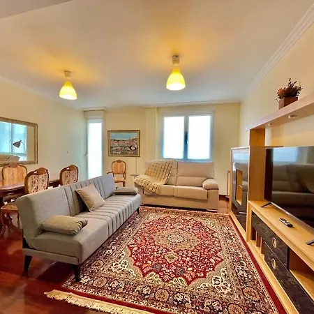 Apartamento Atalaya , Amplio Piso Cerca Del Mar *